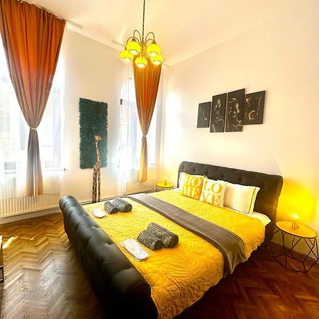 Stay Inn Central Brasov Bagian luar foto